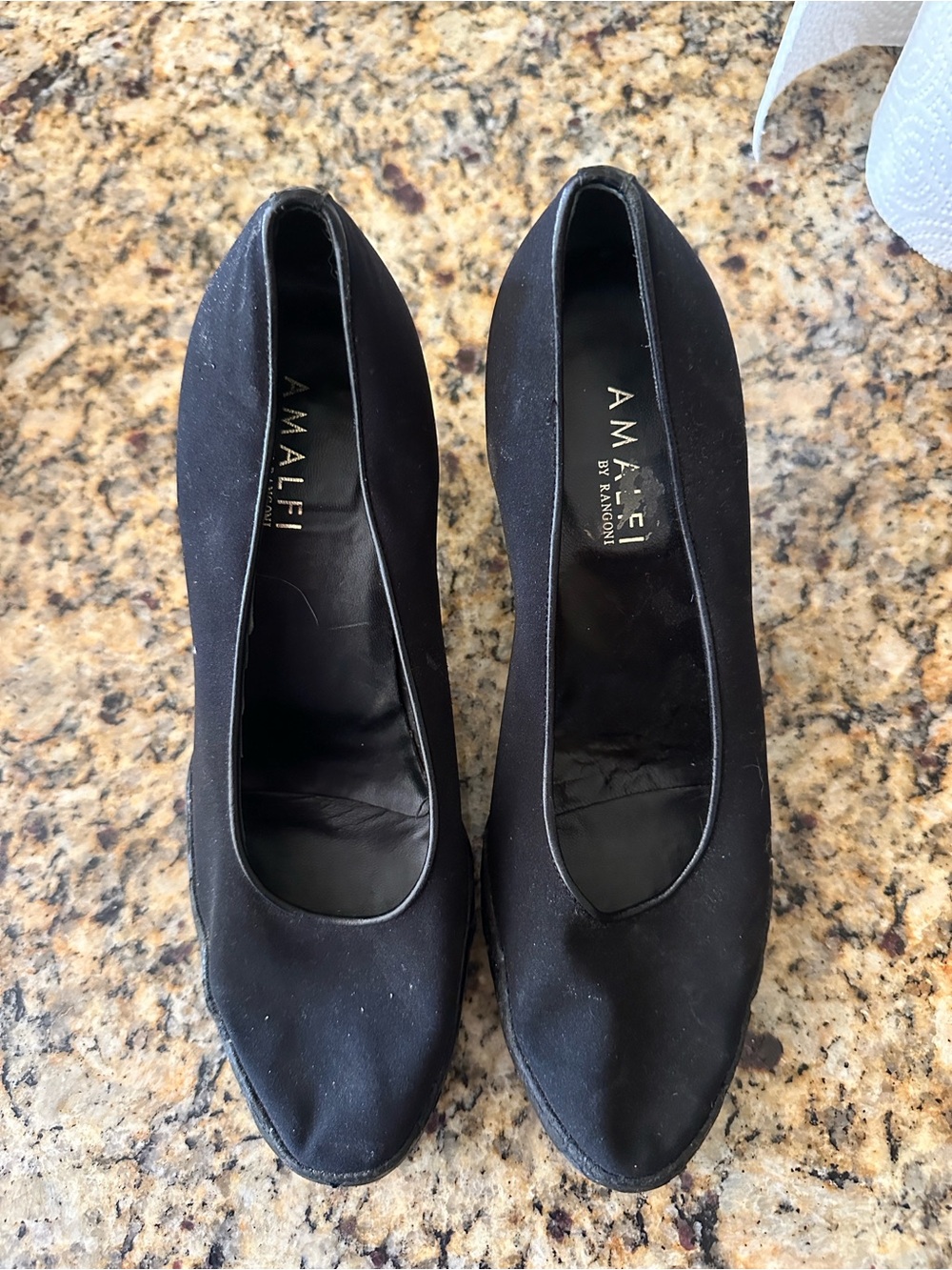 Amalfi Black Women's Classic Closed-Toe Heels